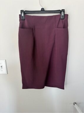 Snoga pencil skirt